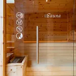 Maison Rosset Agriturismo, Camere, E In Valle D'aosta Pensjonat Nus