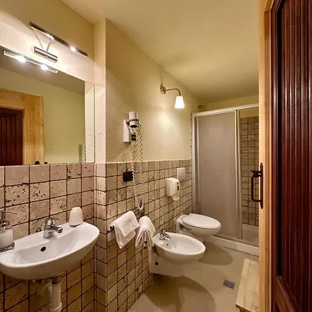 Maison Rosset Agriturismo, Camere, E In Valle D'aosta * Nus