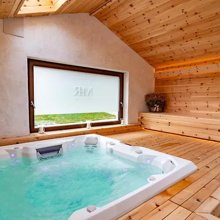 Penzion Maison Rosset Agriturismo, Camere, E In Valle D'aosta *