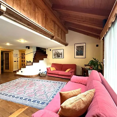 Penzion Maison Rosset Agriturismo, Camere, E In Valle D'aosta *