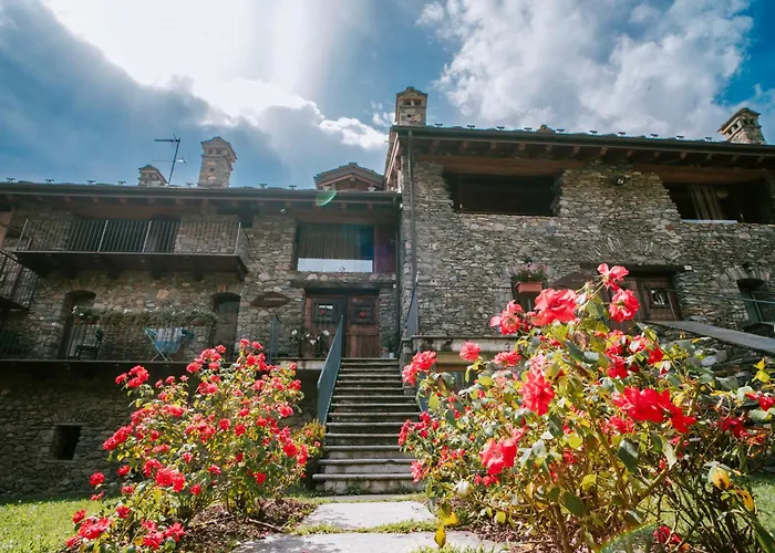 Affittacamere Maison Rosset Agriturismo, Camere, E In Valle D'aosta Nus